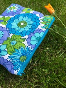 pochette_matelassage_fleurs_vintage